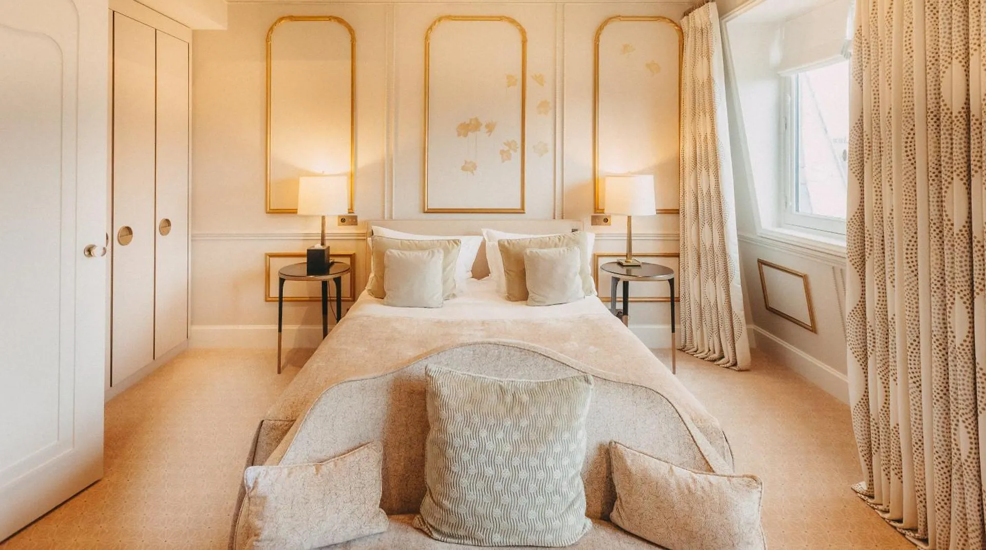 Le Narcisse Blanc Paris